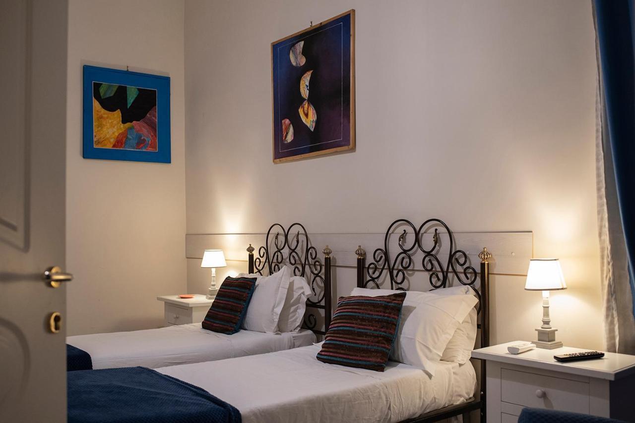 나폴리 Domus Borbonica B&B 외부 사진