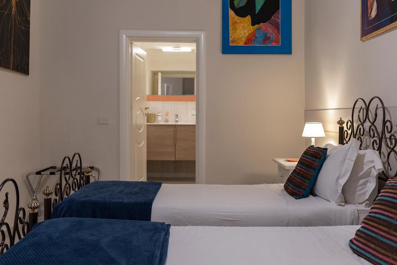 나폴리 Domus Borbonica B&B 외부 사진