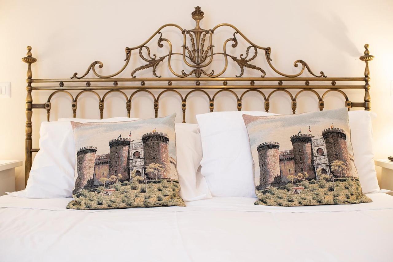 나폴리 Domus Borbonica B&B 외부 사진