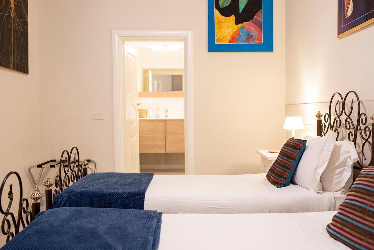 나폴리 Domus Borbonica B&B 외부 사진