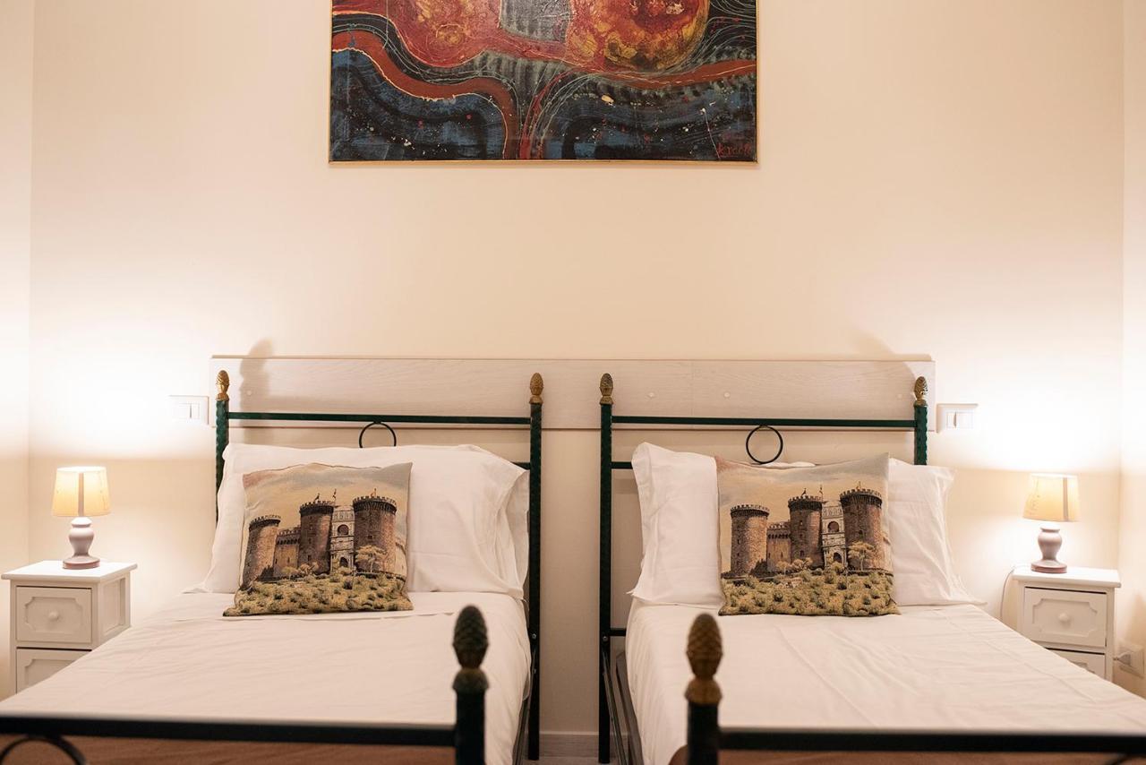 나폴리 Domus Borbonica B&B 외부 사진