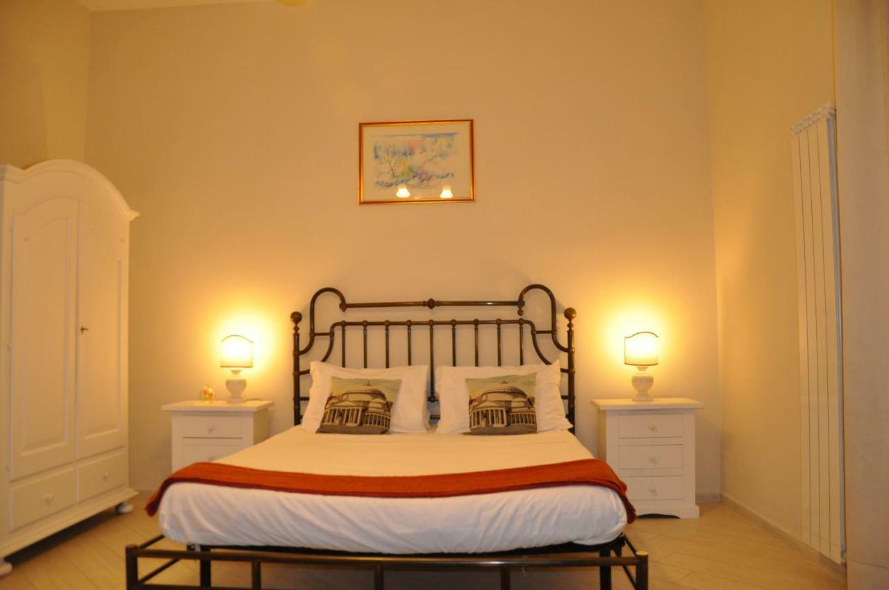 나폴리 Domus Borbonica B&B 외부 사진