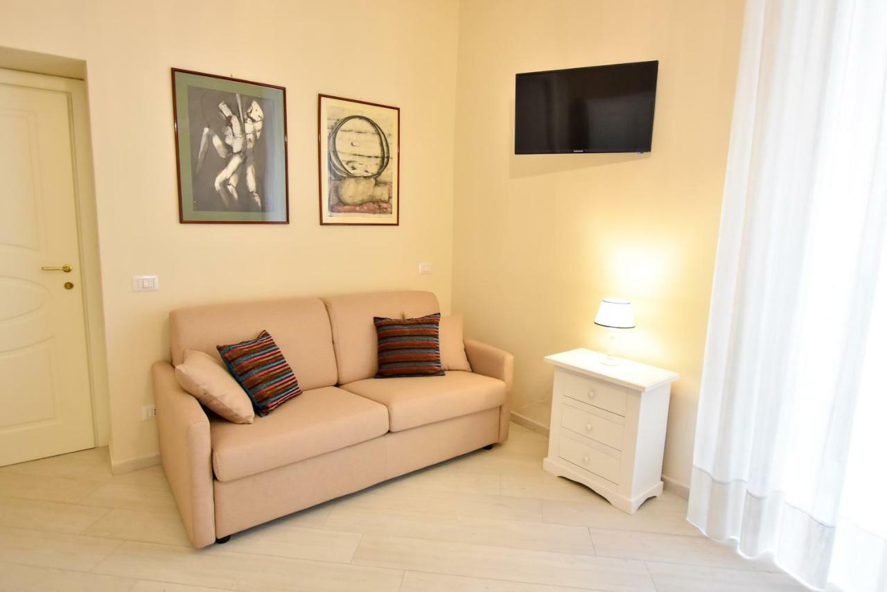 나폴리 Domus Borbonica B&B 외부 사진