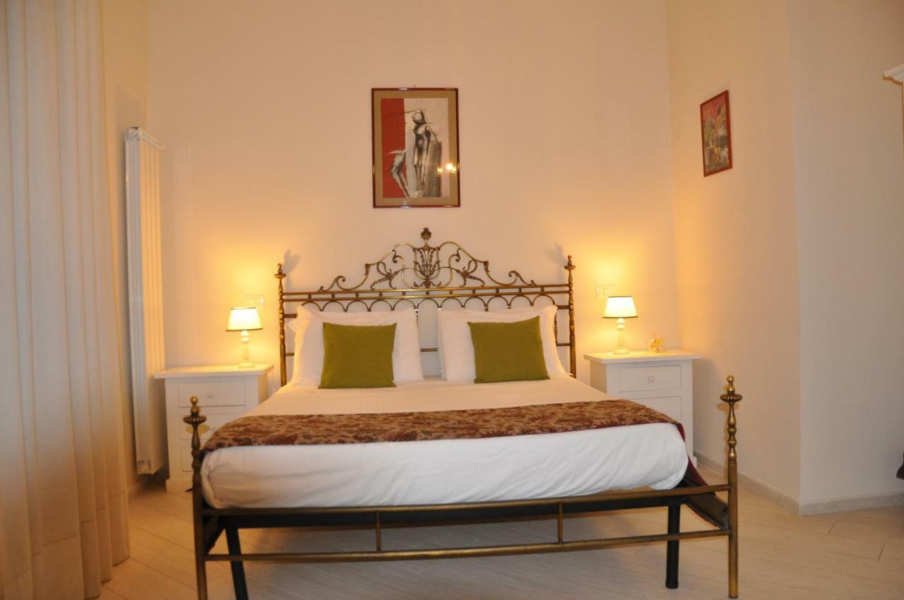 나폴리 Domus Borbonica B&B 외부 사진