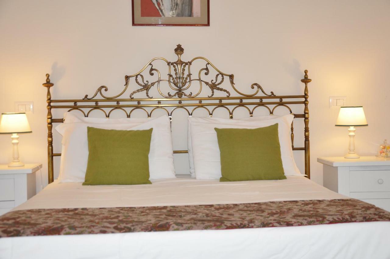 나폴리 Domus Borbonica B&B 외부 사진