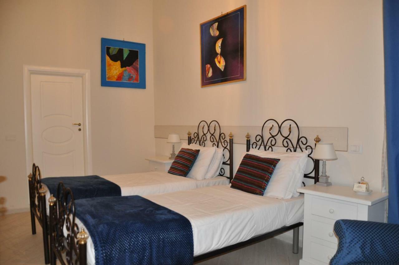 나폴리 Domus Borbonica B&B 외부 사진
